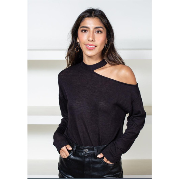 Sanctuary Tops - $69 MSRP Sanctuary Full Time Lover Long Sleeve Cut Out Shoulder Knit Tee